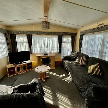 Seaview 145 - Pet Friendly, Bath And Close To Beach & Fantasy Island - Meadow Lakes Caravan & Lodge Hire 英戈尔德梅尔斯 外观 照片